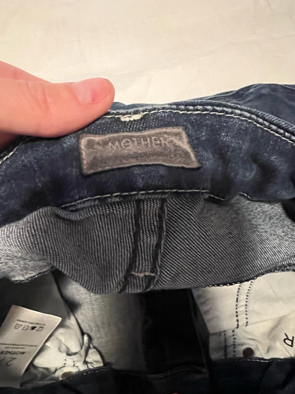 MOTHER The Looker Dark Blue Skinny Jeans, Size 27 - Picture 5 of 6